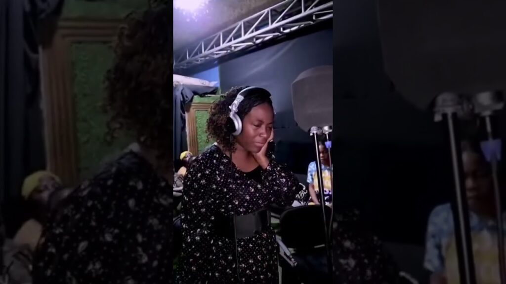 ewo uyu yesu by Christine